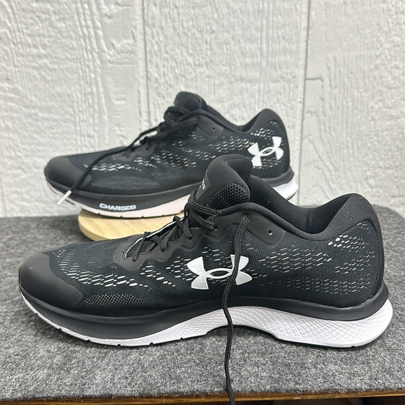 Under Armour Women’s Charged Bandit size 10.5 - Picture 2 of 16